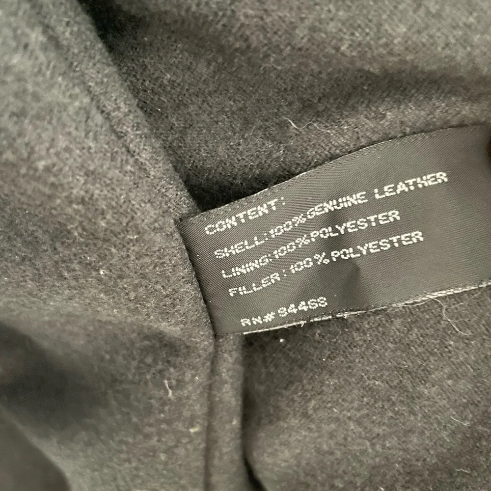 Claiborne Black Leather Jacket - Picture 5 of 7